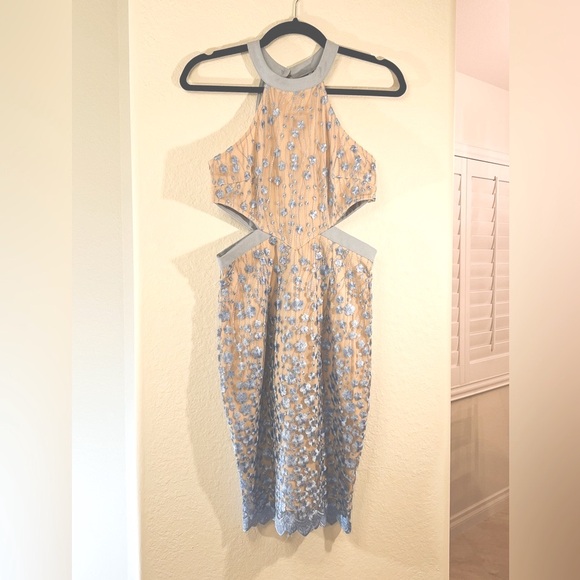 L’ATISTE Lace & Embroidered Midi Cocktail Dress, Size M - Picture 4 of 13